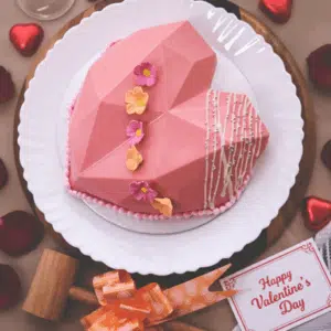 Pinata Cake (Strawberry)